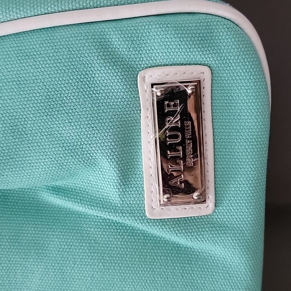 Tiffany Blue Thursday Friday Tote BRAND NEW ☆with the 🏷tags! - Picture 3 of 12